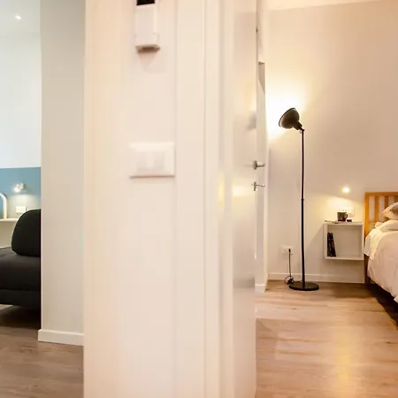 Smart & Urban - Corso51 Guest house