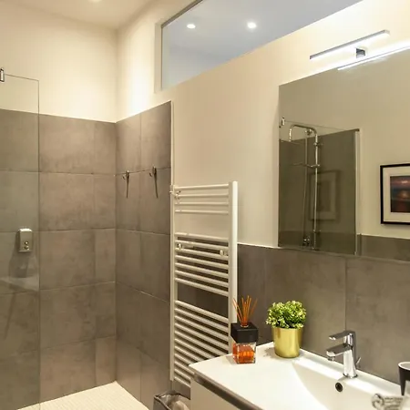 Suite Apartments - Corso51 * 리미니