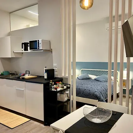 Suite Apartments - Corso51 리미니