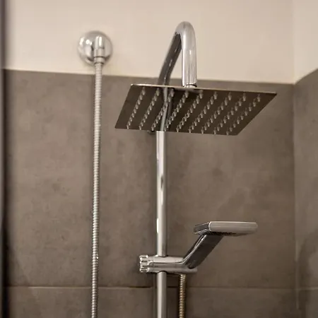 Konukevi - Corso51 4*